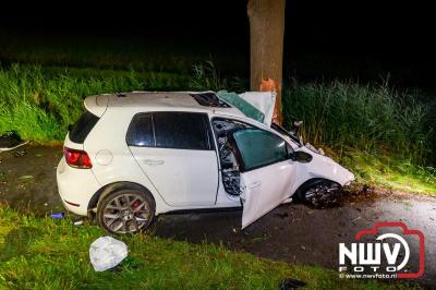 Zeer ernstig eenzijdig ongeval op Zuiderzeestraatweg N308 bij Elburg: 19-jarige automobilist uit Oldebroek overleden. - © NWVFoto.nl